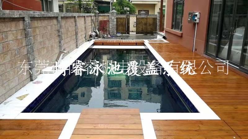东莞市厂家直销自动游泳池盖厂家厂家直销自动游泳池盖。游泳池保温盖、泳池防尘盖