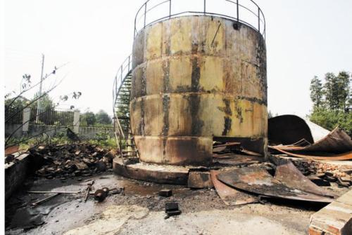 珠海油罐拆除公司  专业拆除化工厂设备电话  储油罐拆除服务