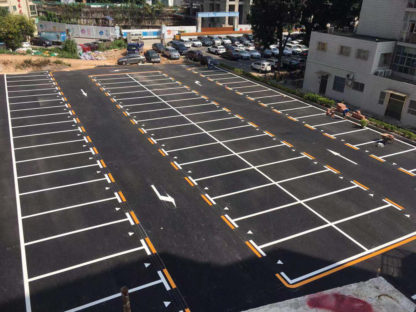 惠州车位划线设计规范，惠州停车场车位划线要画哪些，惠州侧方车位划线标准尺寸