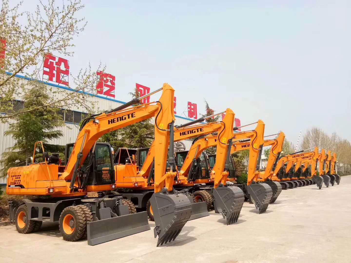 西藏挖掘机 林芝挖掘机厂家直销2020款恒特155轮式挖掘机西藏挖掘机价格表