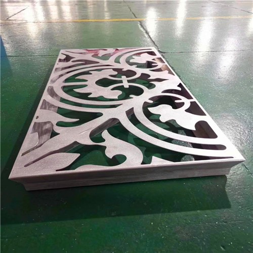 新赢铝单板厂定做铝天花板，铝制品装饰材料、仿木纹图片