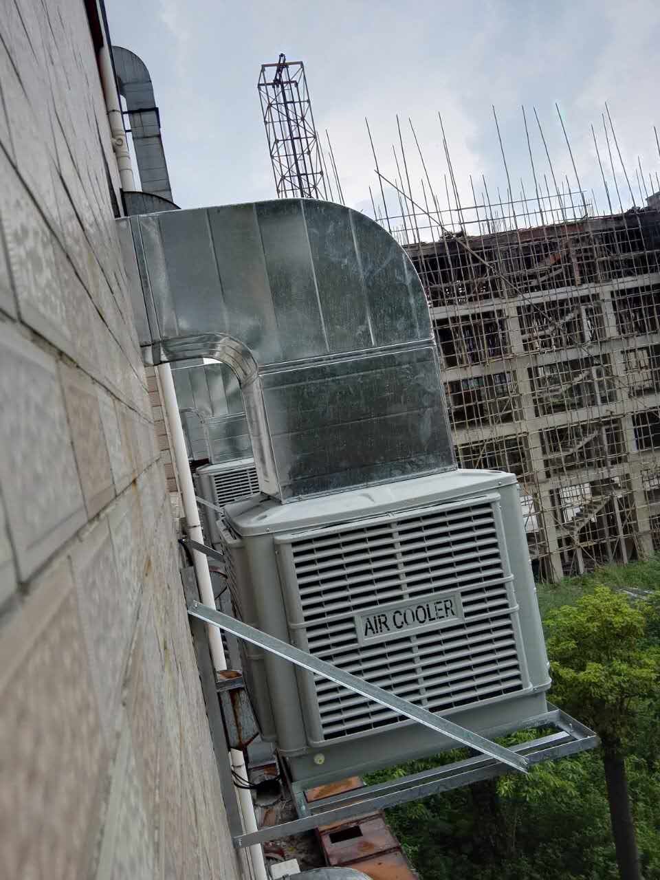 大岭山厂房快速降温环保空调冷水机安装