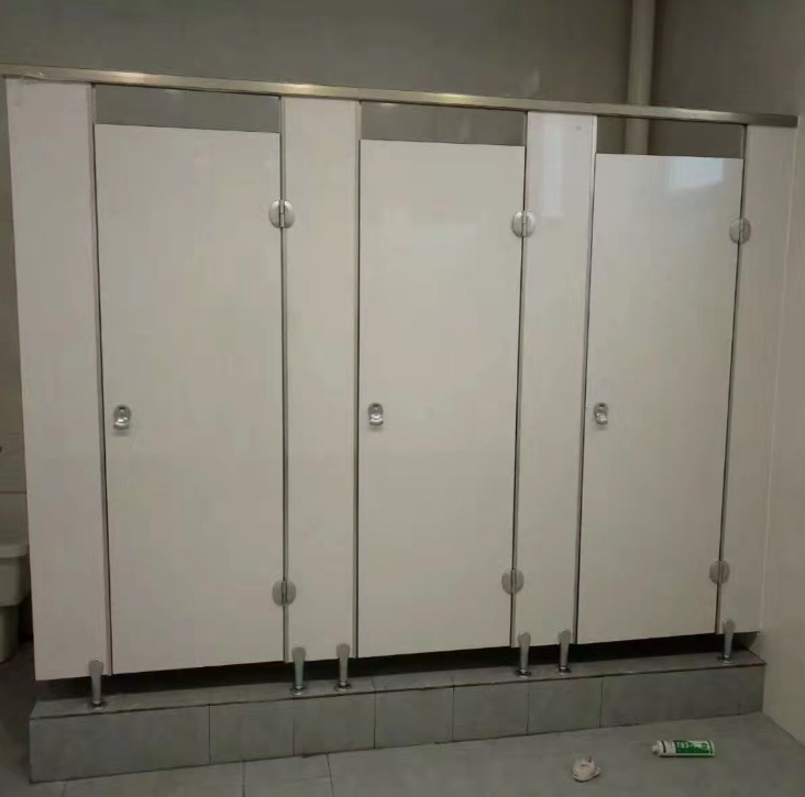 厂家直销防水洗手间工程 卫生间隔断 成品二代抗倍特板 公共厕所隔板
