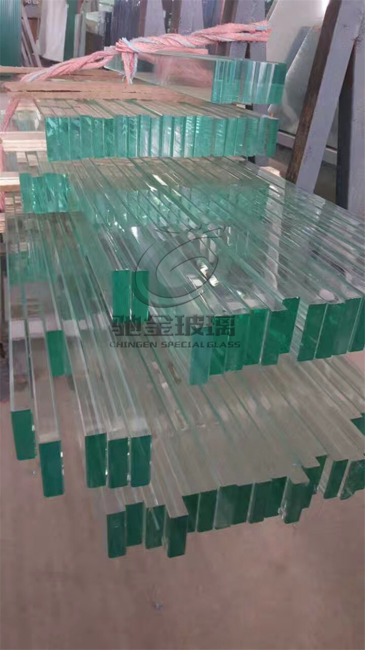 【供应】  超大超宽钢化玻璃 超大玻璃厂家推荐驰金曹小姐18125716990 超长超宽钢化玻璃