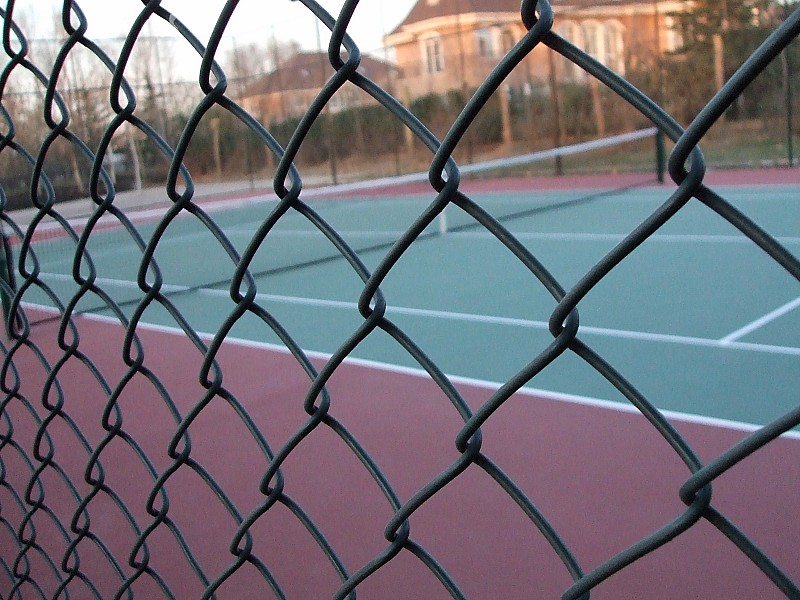 广州市学校球场护栏网,体育场围栏网,勾花网,绿色菱形网厂家专业生产图片