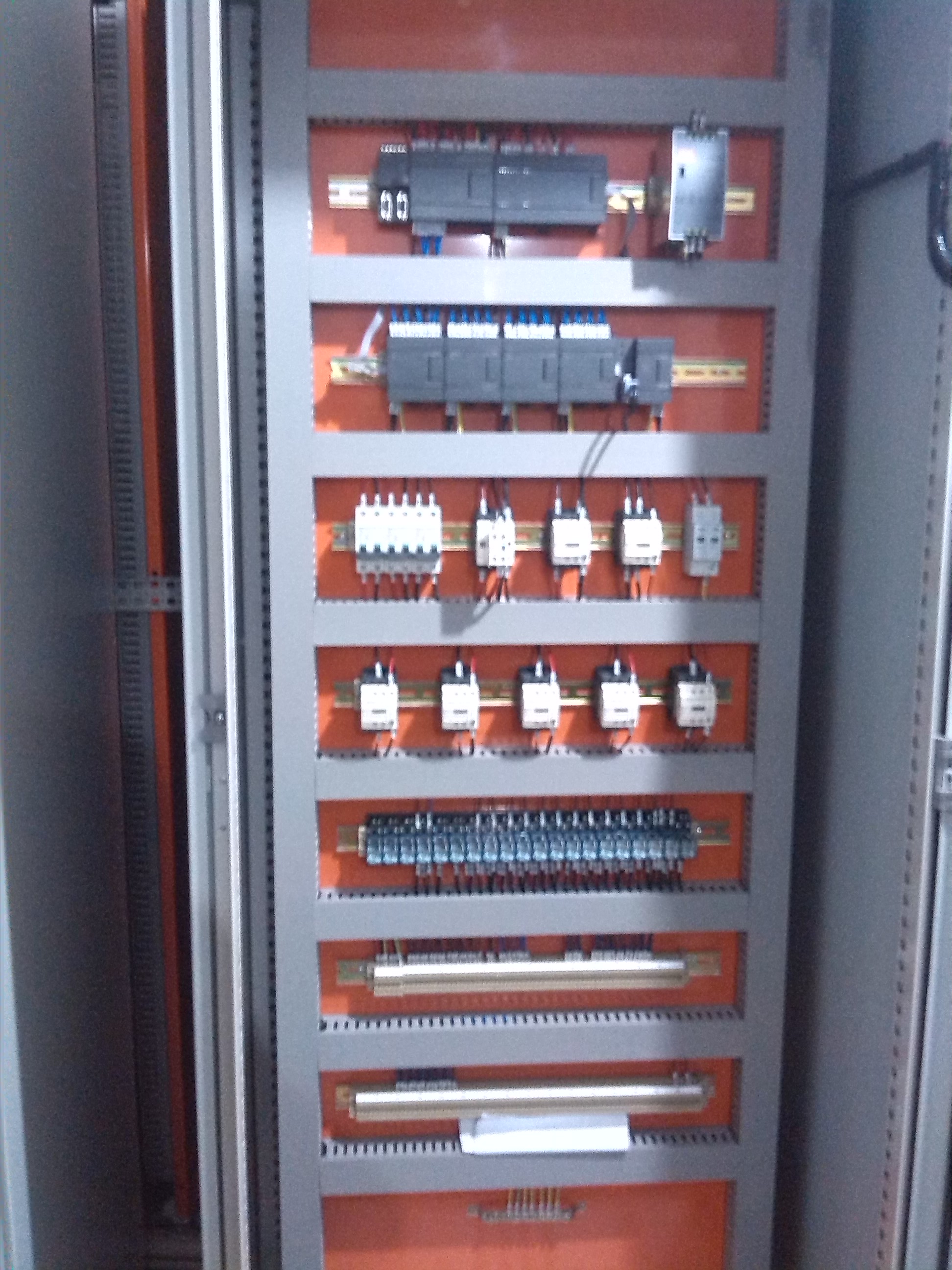 PLC控制柜维修改造-西安研飞电气设备工程有限公司图片
