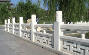 北京市阎村镇鑫宇升雕刻优质厂家供应  北京汉白玉栏杆价格