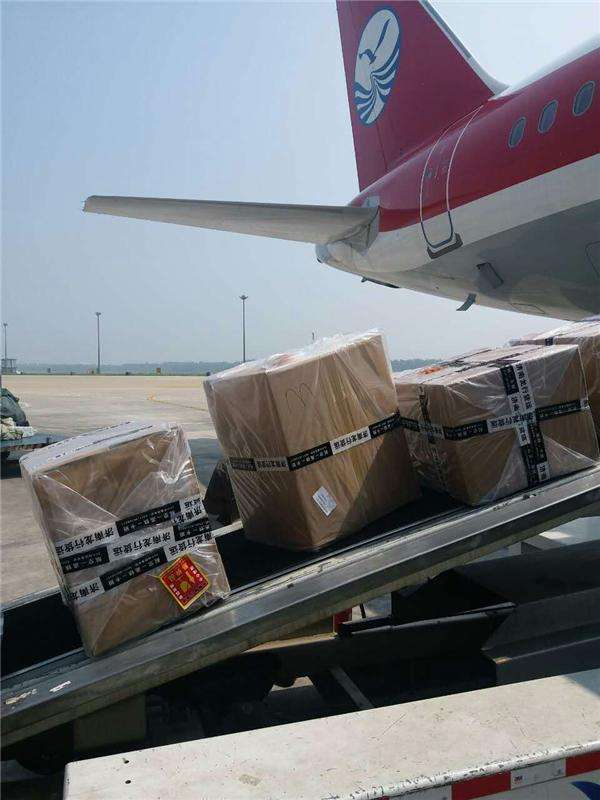 上海到加拿大空运专线 上海到加拿大国际快递物流 上海国际空运物流