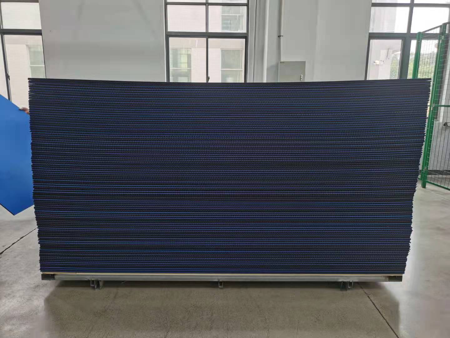苏州市塑料蜂窝板厂家-PP瓦楞板 供应商-批发 尺寸可以定做图片