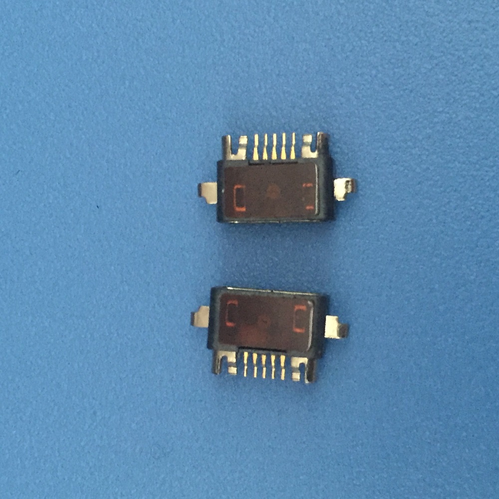 MICRO USB 5PIN前插后贴防水母座M2X12手机防水连接器母座平口图片