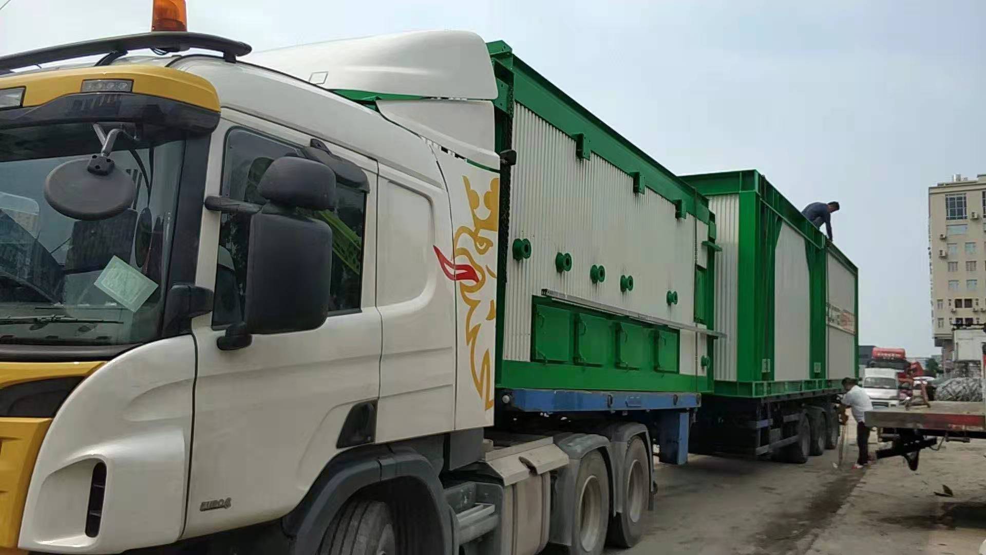 香港货物运输公司  大件设备运输到香港 24小时上门提货