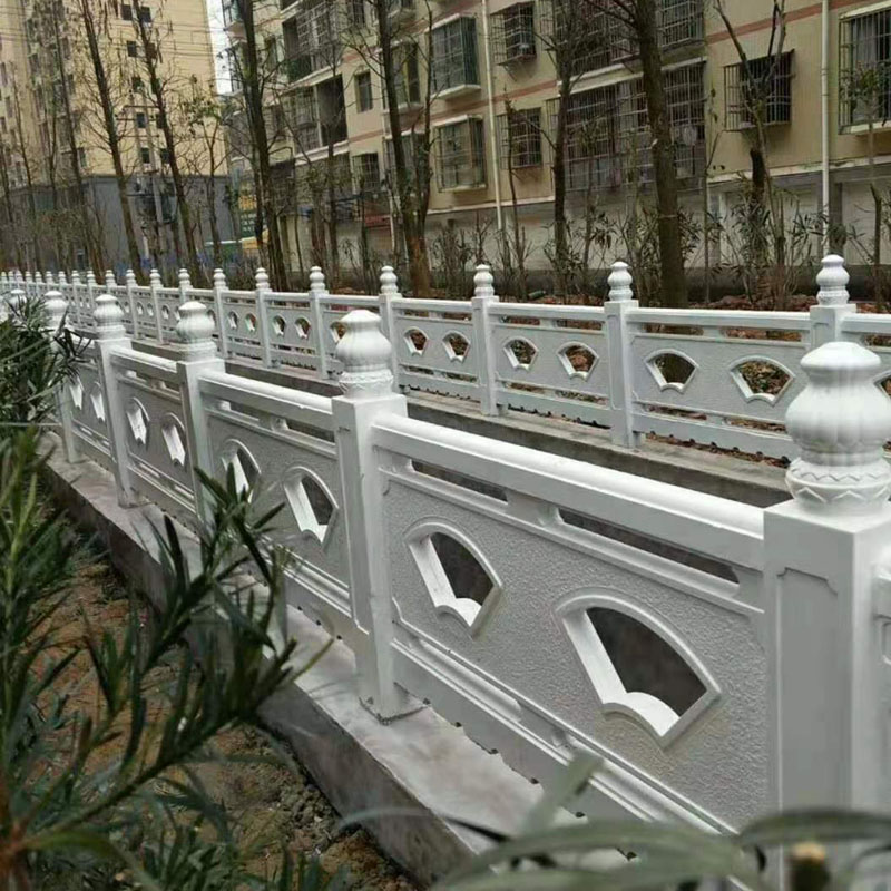 河道青石栏杆厂家雕刻石材栏杆景区公园仿石栏杆桥边石护栏栏杆图片
