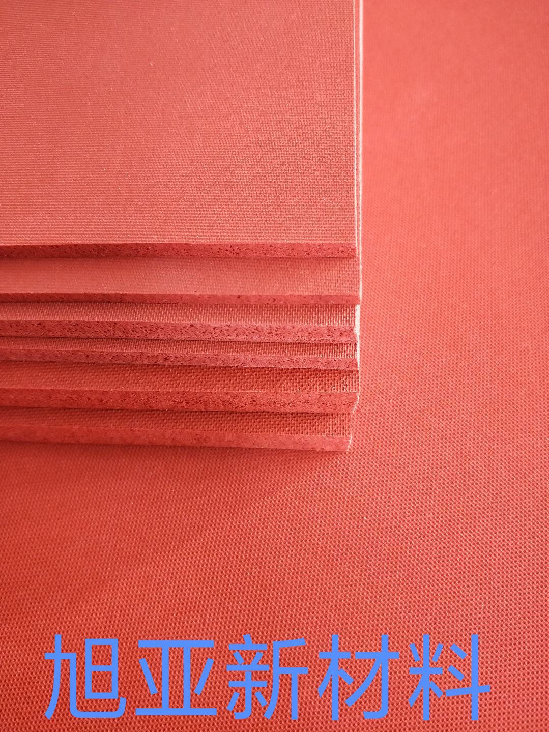 硅胶发泡板垫红色硅胶板耐高温硅胶片