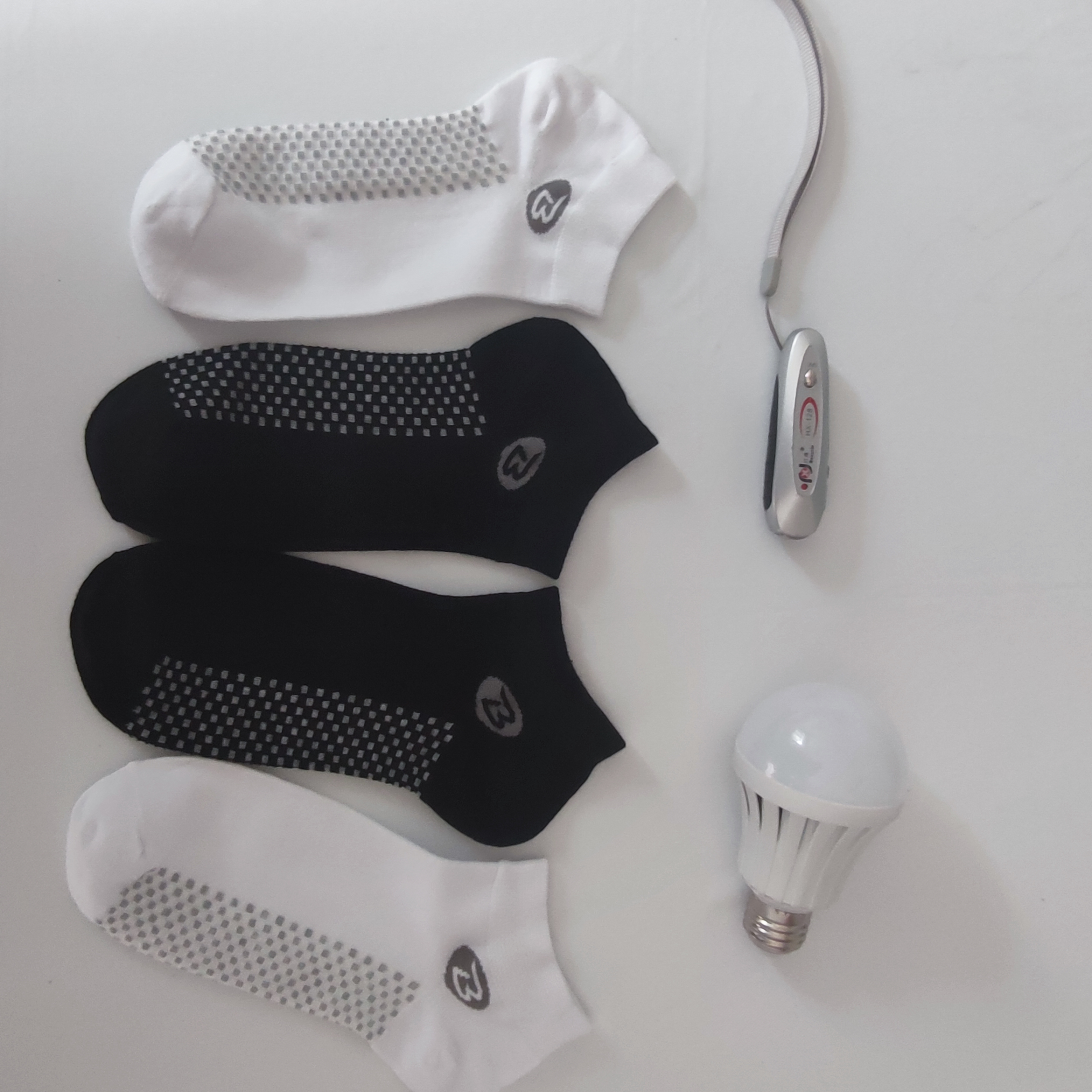 银纤维导电袜银纤维导电袜新款上市 可以亮灯的袜子 自发热袜子