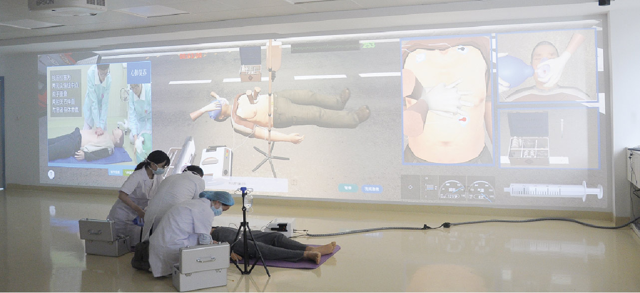 综合急救 智能虚拟手术训练机器人