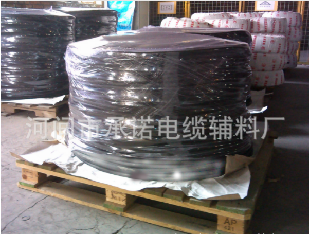 河北缠绕膜定制 托盘包装膜生产厂家 PVC包装膜多少钱