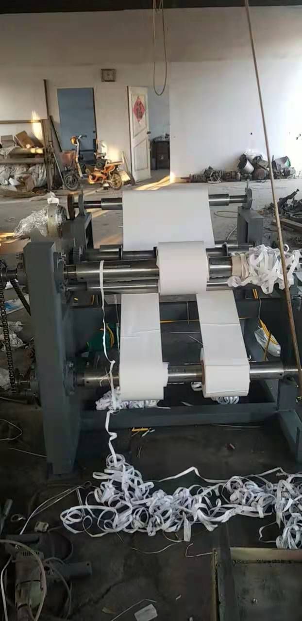 纸品分切机供应纸品分切机，量身定做 分切机，分条机请到山东潍坊博丰机械