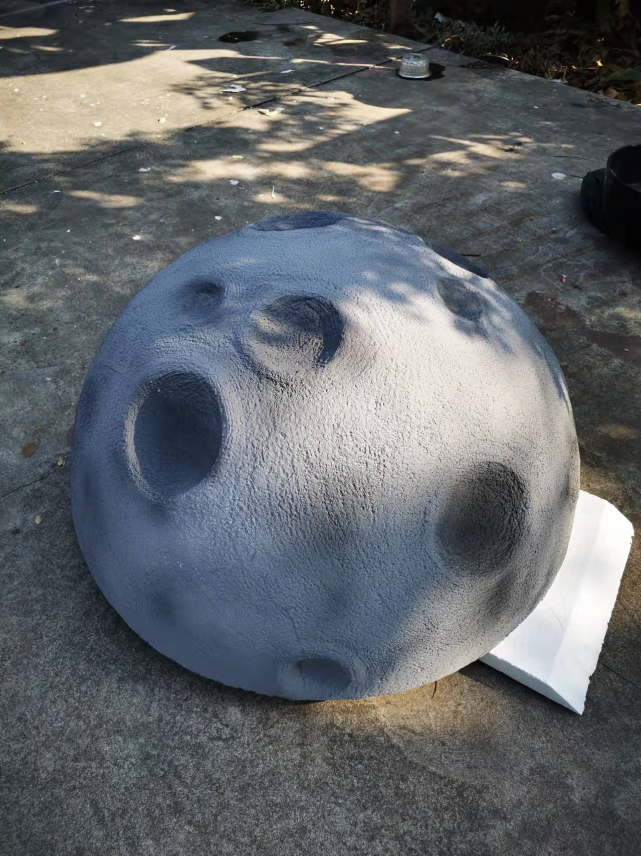现代抽象艺术泡沫雕塑月球造型批发