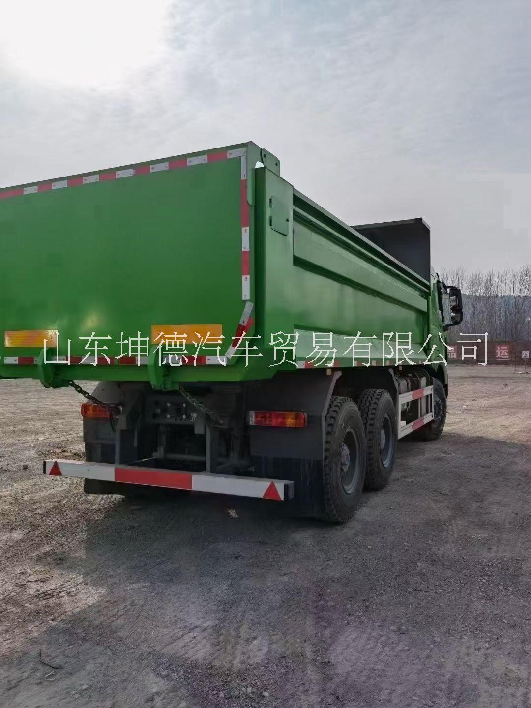 中国重汽豪沃5.8米渣土车绿色批发