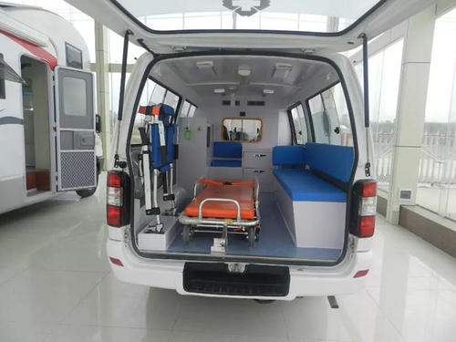 桂林救护车转院电话 异地返乡服务 跨省全程陪护24H 设备齐全图片