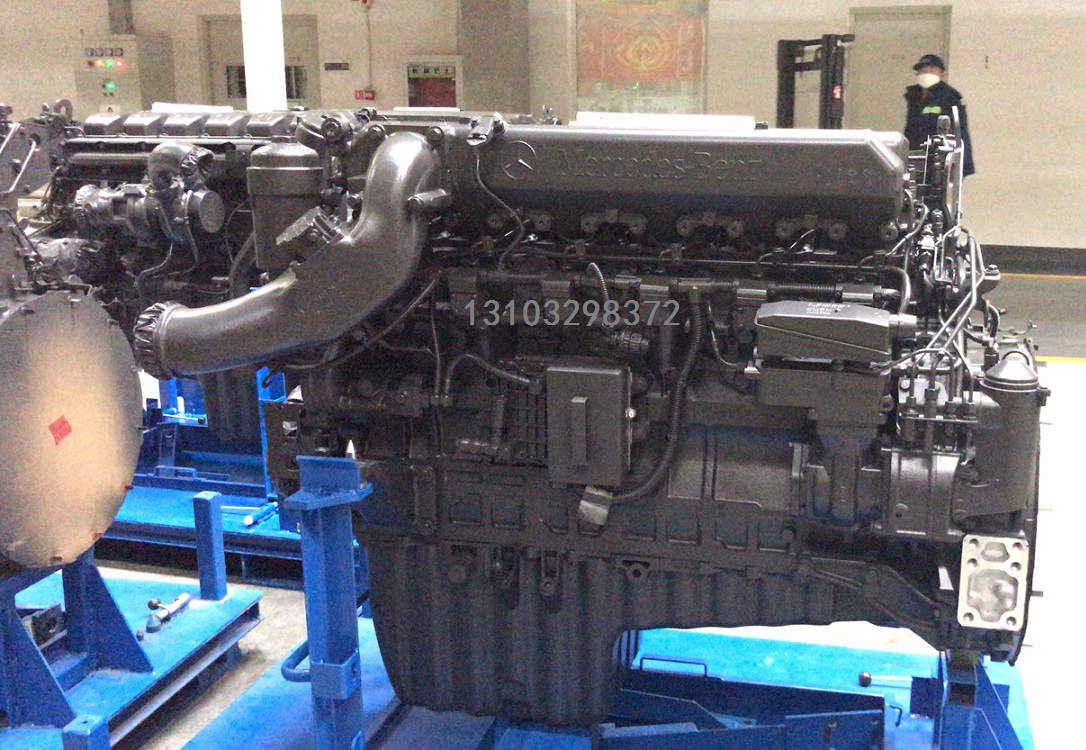 OM460 奔驰发动机水泵A4602003001