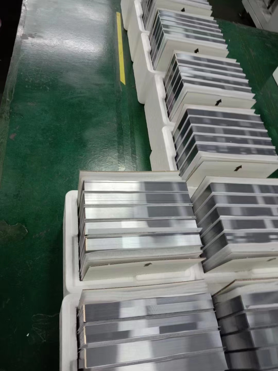 苏州光伏单晶金刚线硅片回收价格 隆基A级硅片市场多少钱一片