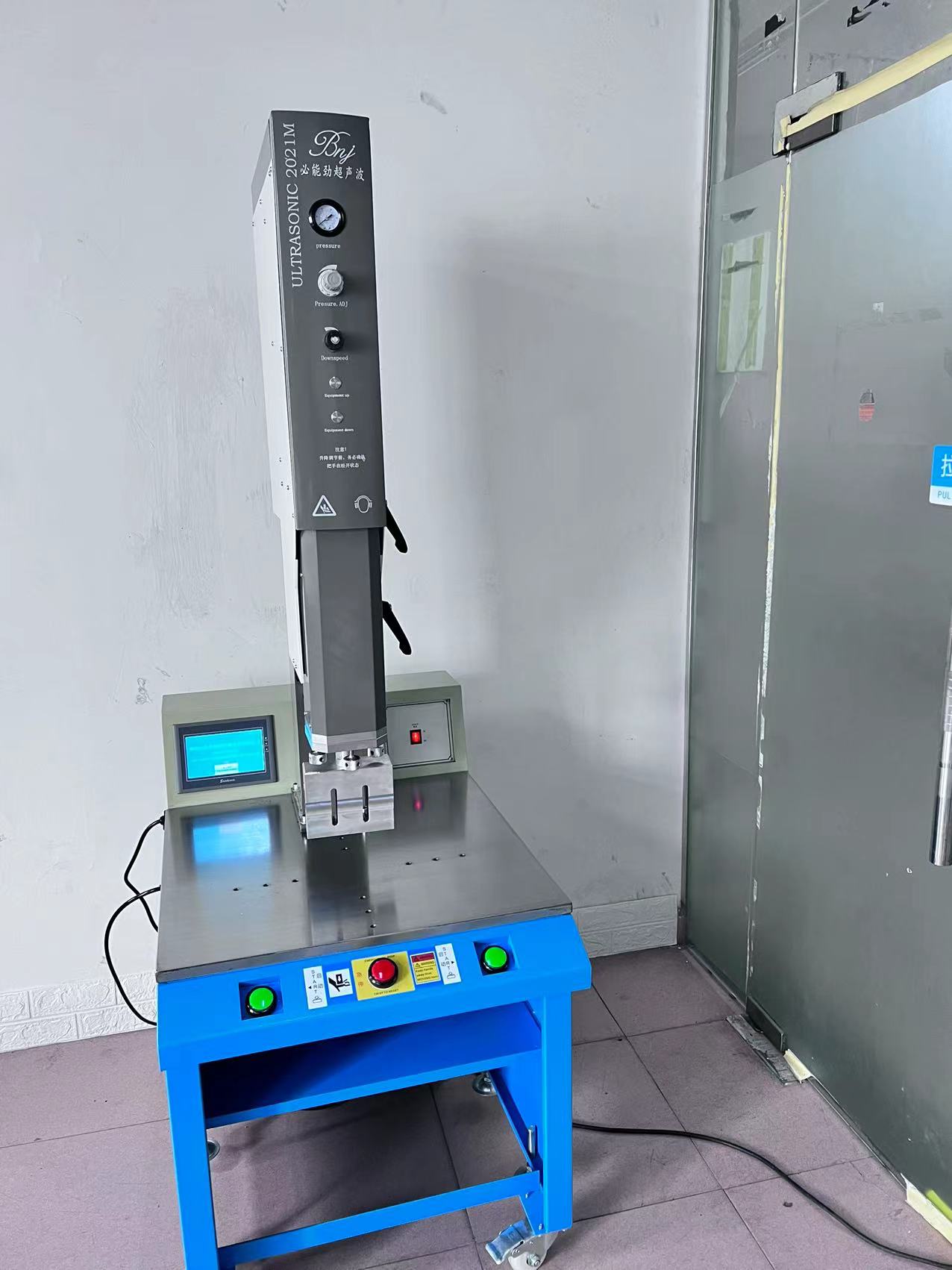 深圳市超声波焊接机哪家好 必能劲超声波厂家超声波焊接机哪家好 必能劲超声波    厂家生产