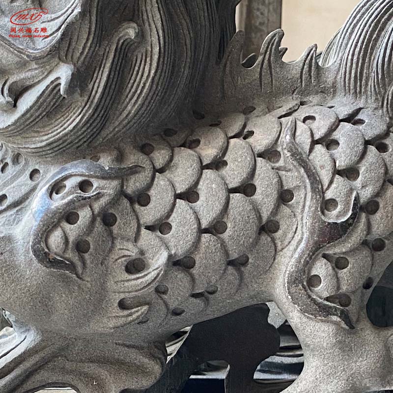 青石麒麟动物雕塑摆件泉州闽兴福定制石雕麒麟一对门口青石麒麟动物雕塑摆件