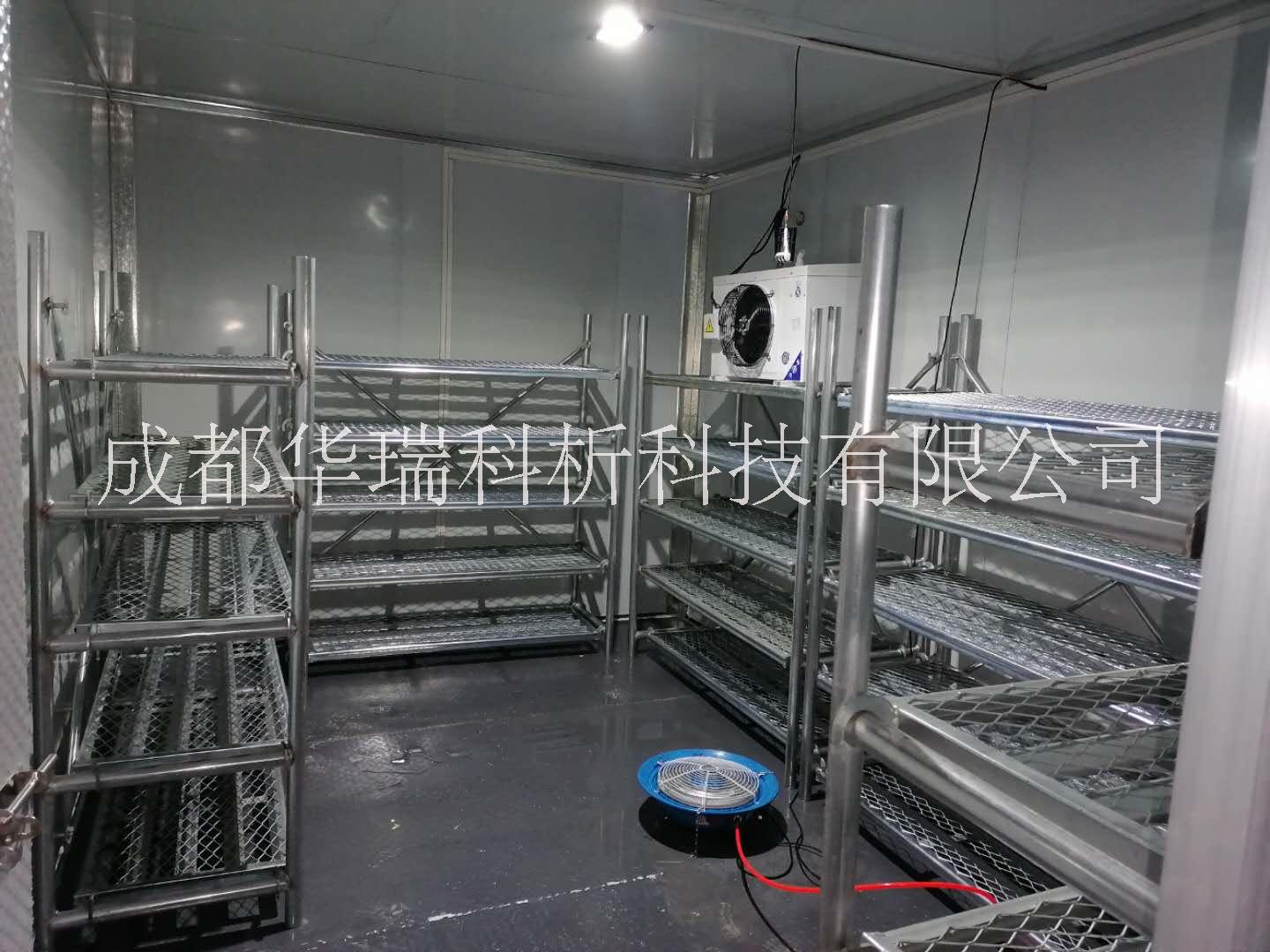 成都6X3m集装箱恒温恒湿标养室6X3米集装箱标养室含恒温恒湿养护设备含养护架图片