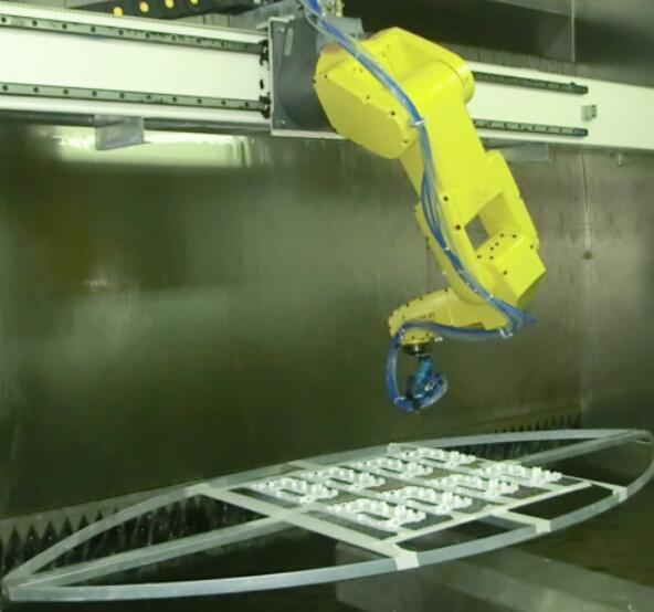 科瑞斯吊挂式喷涂机器人喷涂设备厂家批发