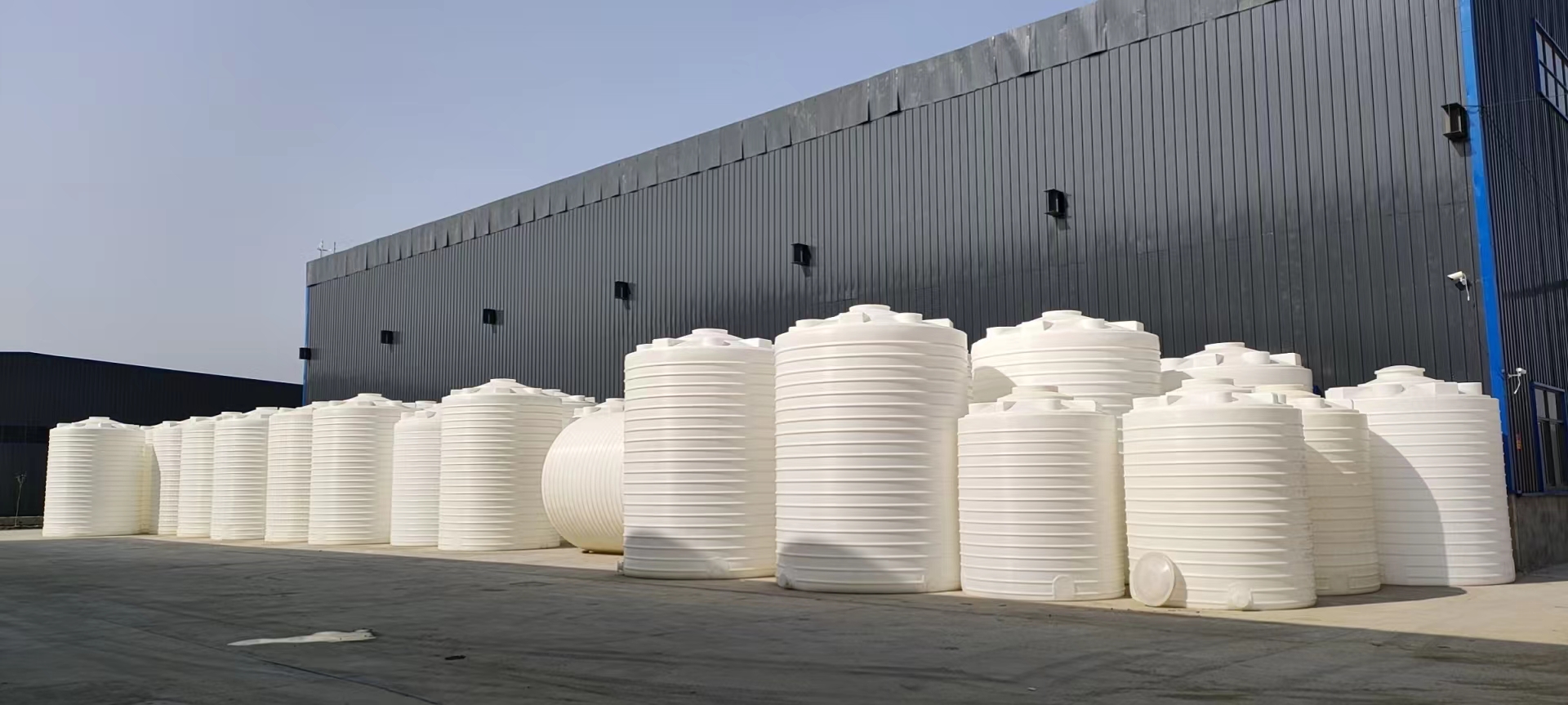 武汉定制50立方聚乙烯储罐pe桶塑料化工大桶聚乙烯塑胶罐0.2吨-60方