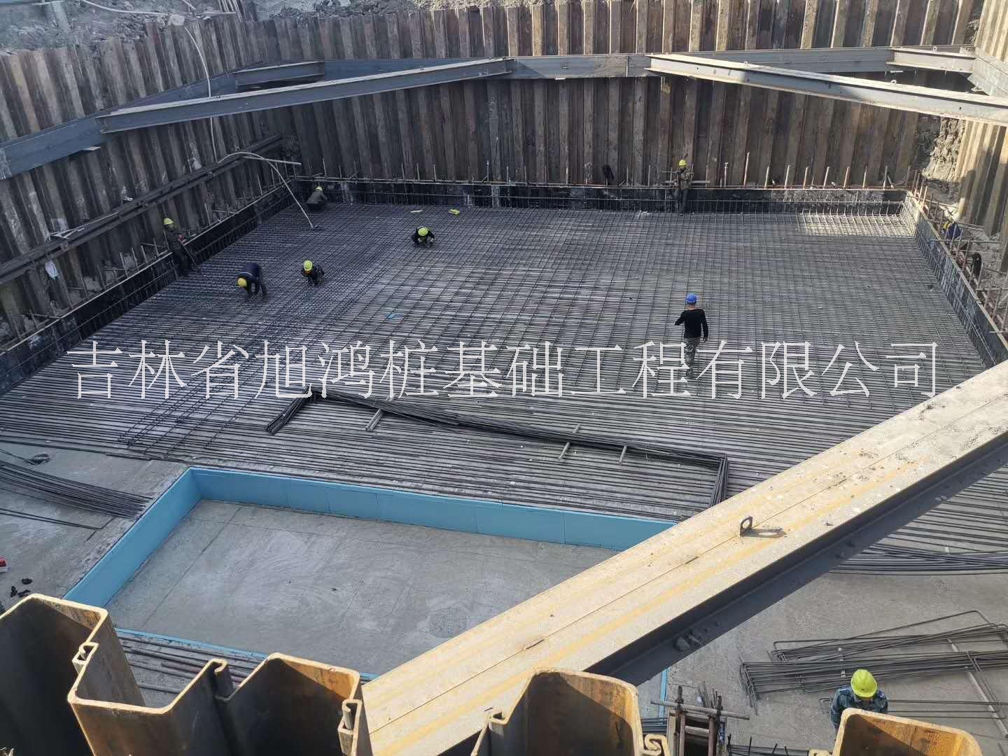 内蒙古兴安盟钢板桩施工图片