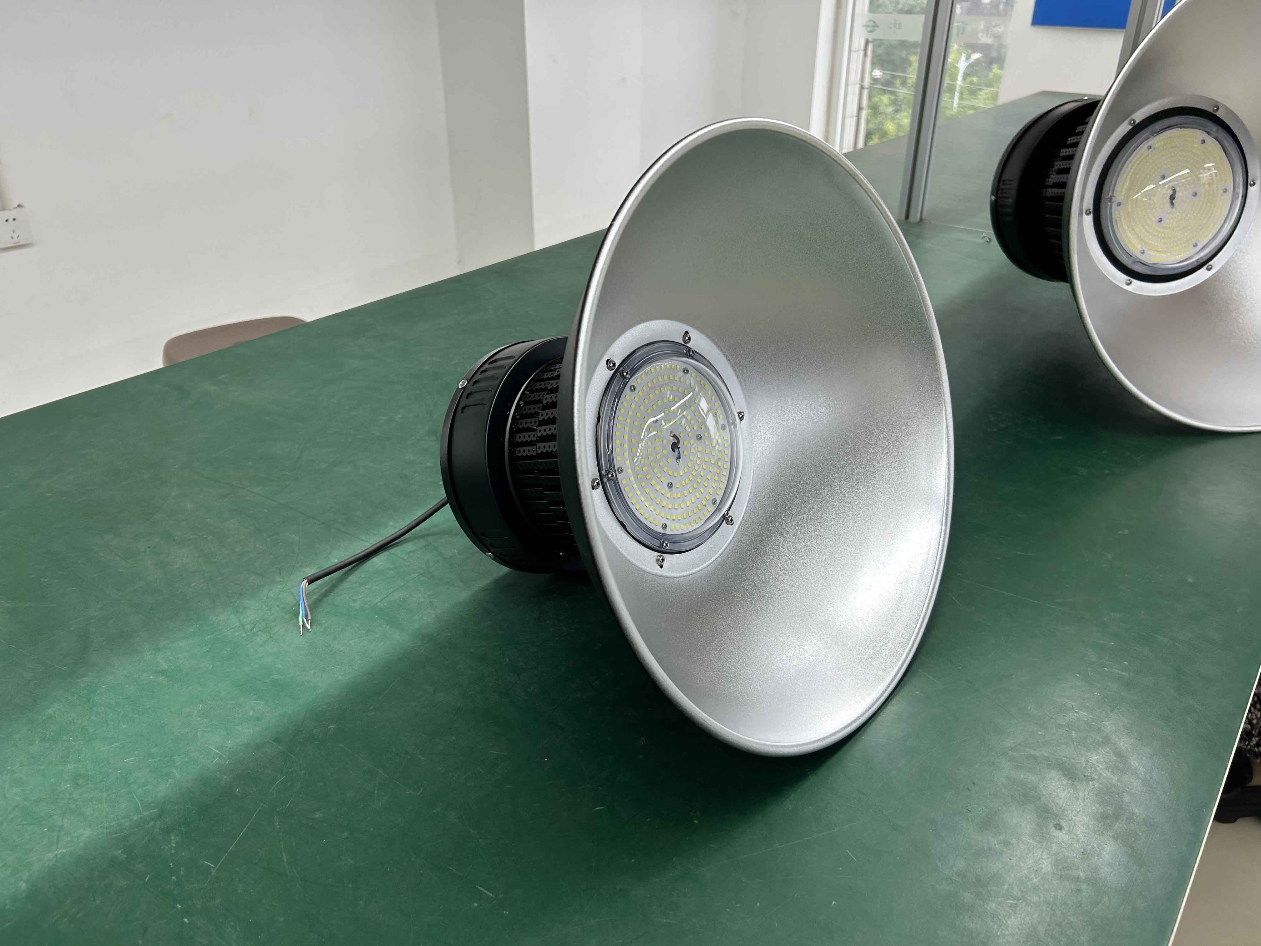 瑞光达双塔款 GDH系列LED工矿灯150w厂房照明环保节能灯图片