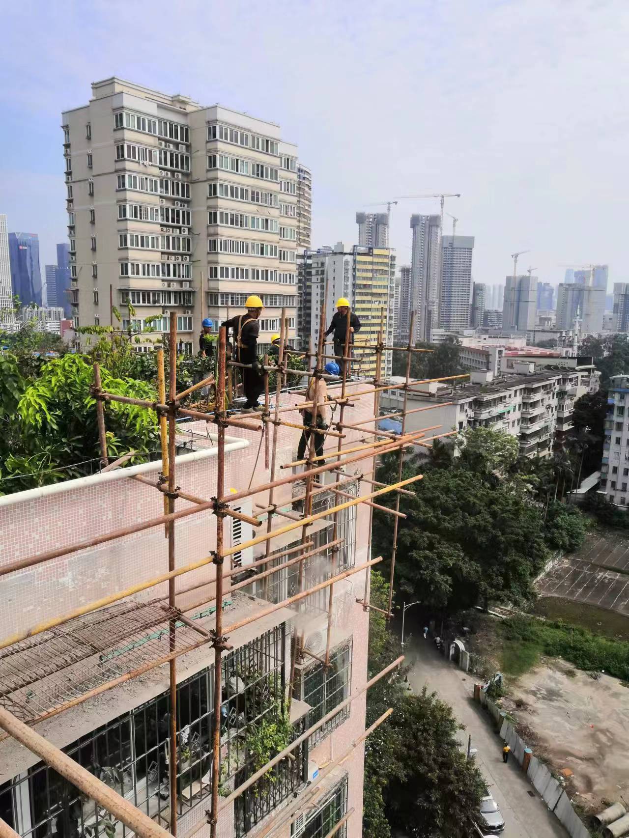 供应广州外墙维修哪家好 鑫海建筑幕墙玻璃工图片