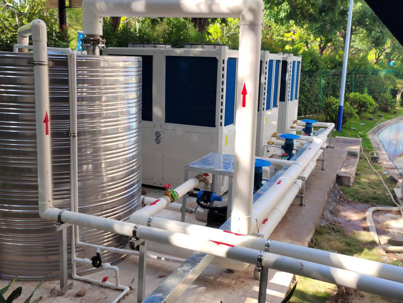 广州 空气源热泵热水机组批发价格_空气能热泵热水机 多年安装经验图片