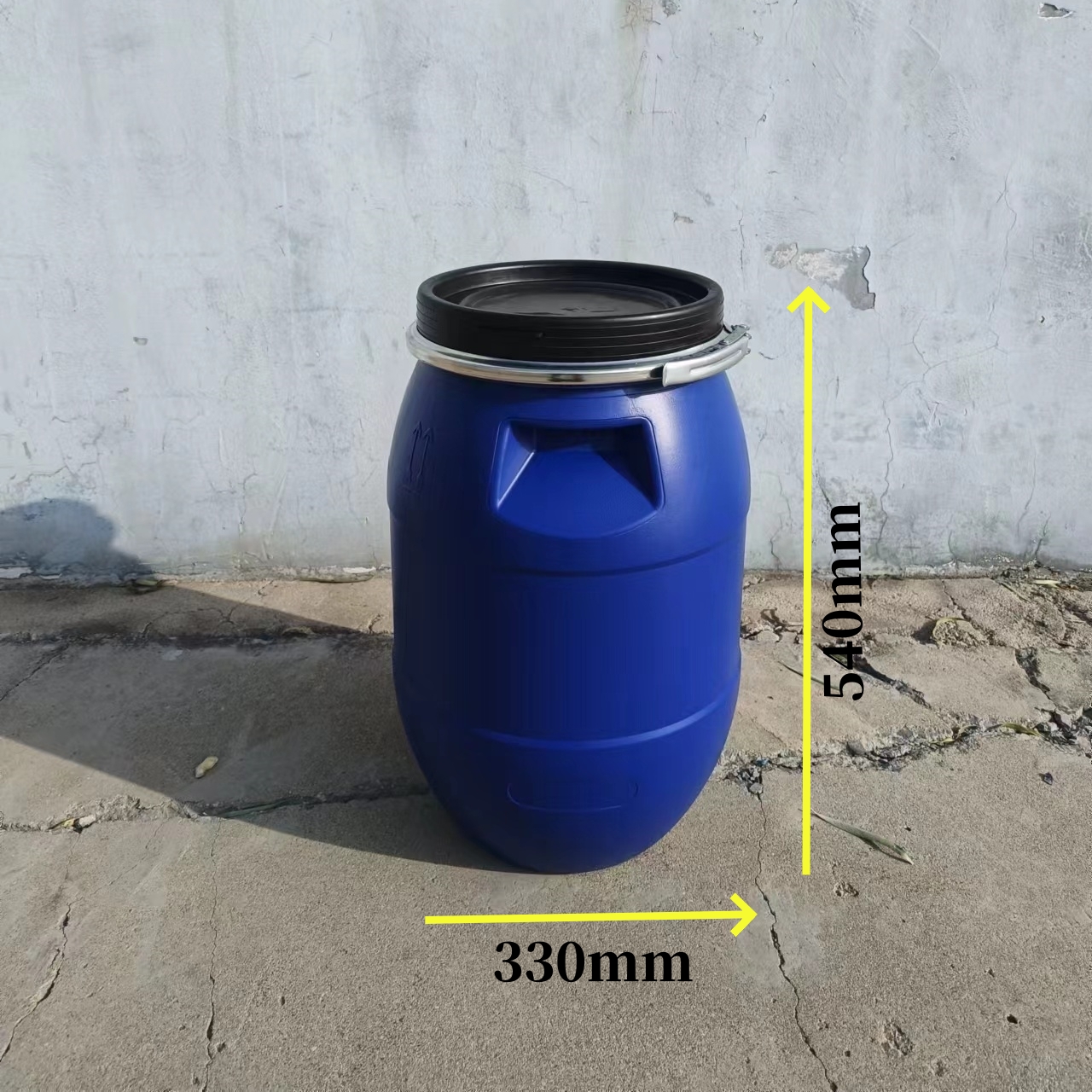 30升抱箍桶供应30升法兰桶厂家 30公斤化工桶图片